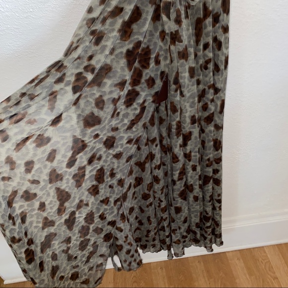 Olivaceous Animal Print Chiffon Faux Belt tie Wrap Maxi Dress 
Mobwife style - Picture 10 of 10